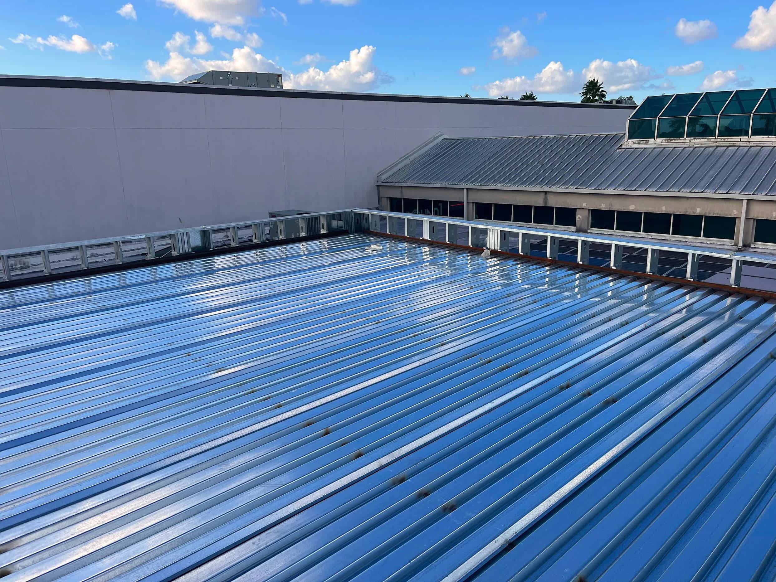 roof repair commercial flat roof